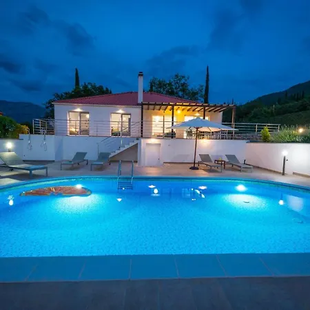 Mihatovici Sleeps 6 Pool Air Con Wifi Gruda